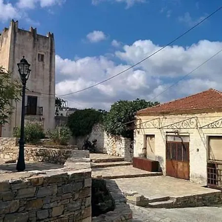 Traditional House Inside Filoti, Naxos Apartment *