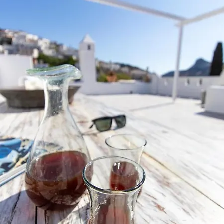 Traditional House Inside Filoti, Naxos Lägenhet *