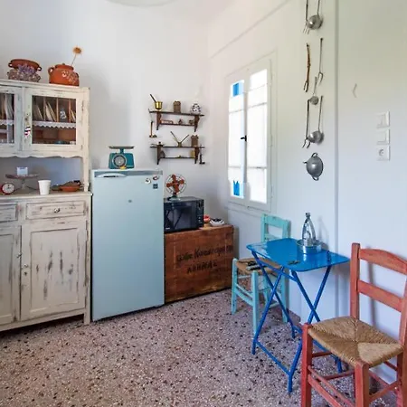 Traditional House Inside Filoti, Naxos Apartment Filotion