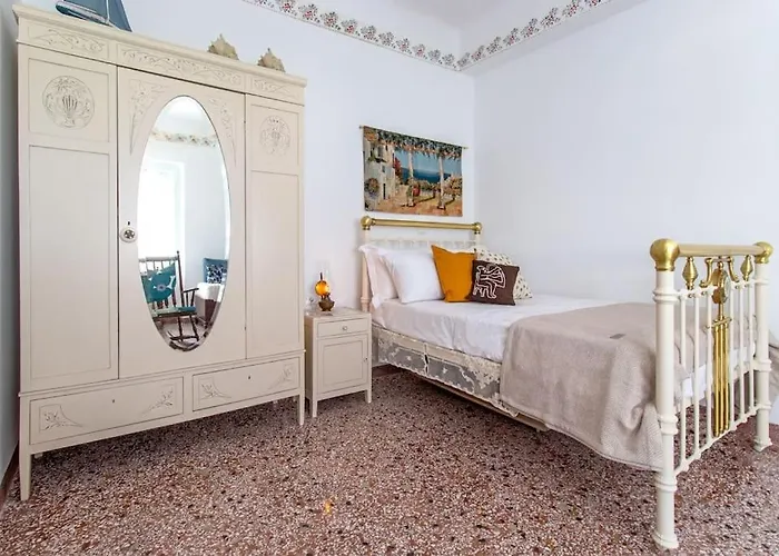 Apartment Traditional House Inside Filoti, Naxos *