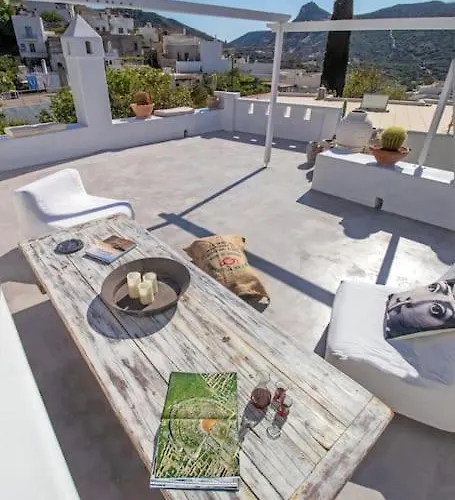 Traditional House Inside Filoti, Naxos Apartment