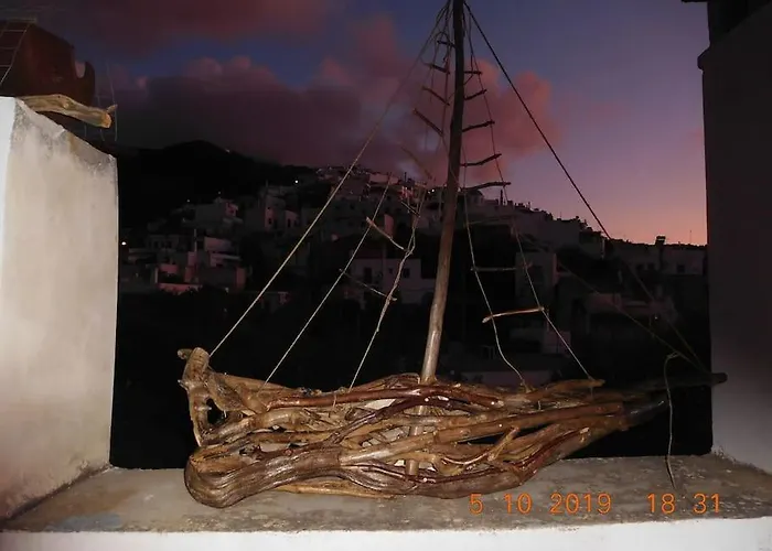Traditional House Inside Filoti, Naxos Apartment